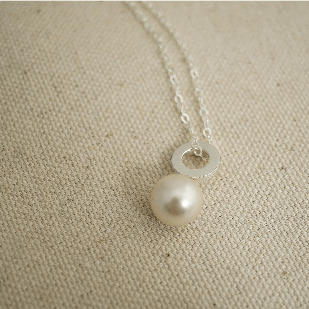 Pearl Charm - emme