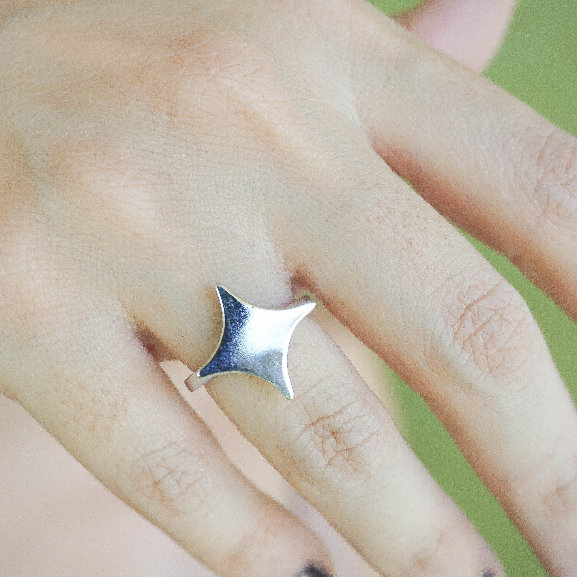 Star Cocktail Ring in Silver - emme