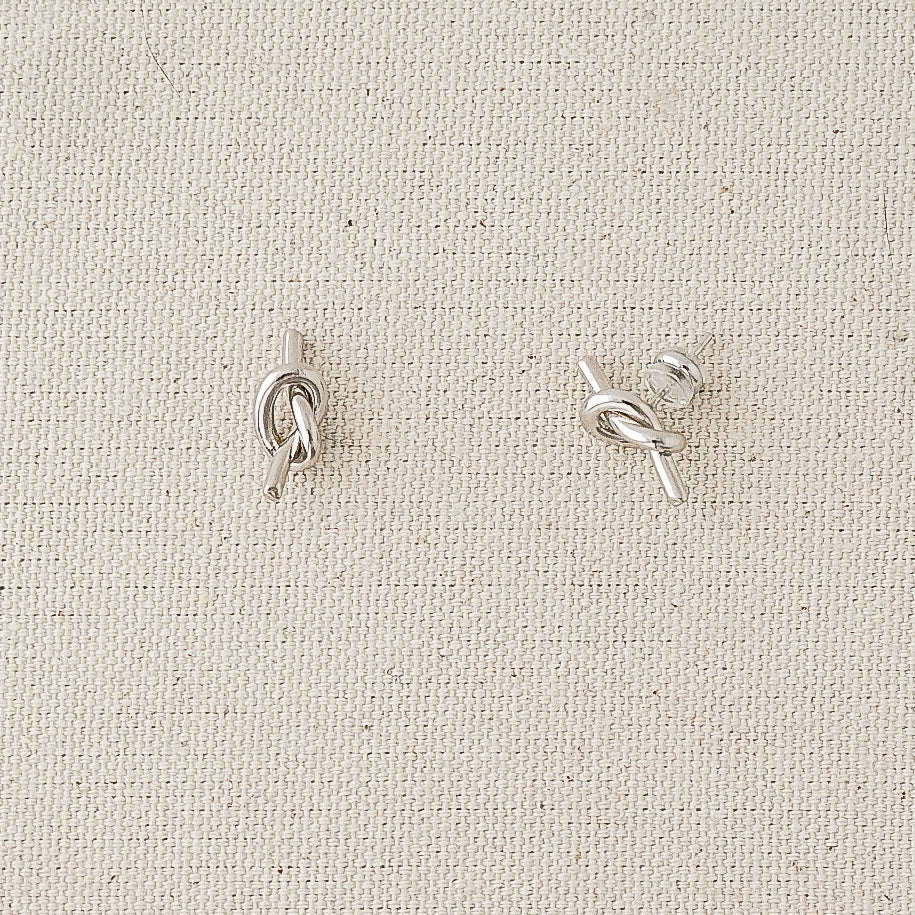 Mini Aretes Nudo en Plata