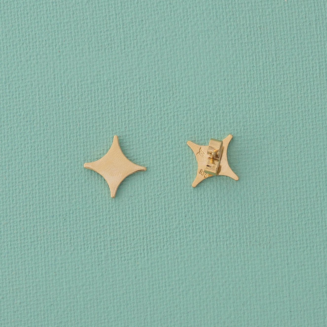 Mini Star Stud Earrings in Gold - emme